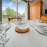 Apartament Chaleureux, Parking Prive Proche