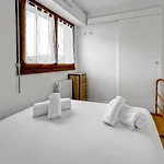 Apartament Chaleureux, Parking Prive Proche *