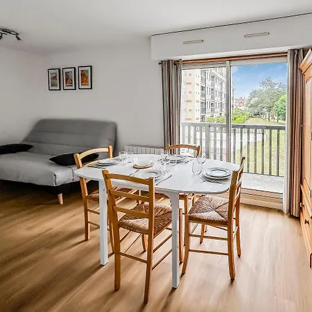 Chaleureux, Parking Privé Proche Appartement *