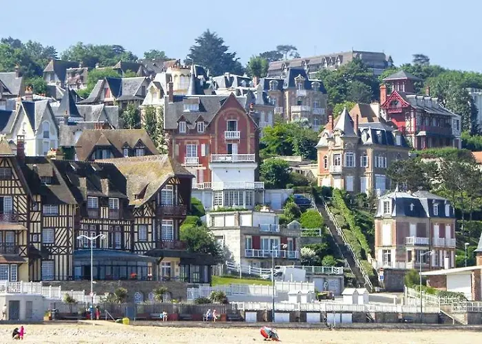 Chaleureux, Parking Privé Proche Villers-sur-Mer