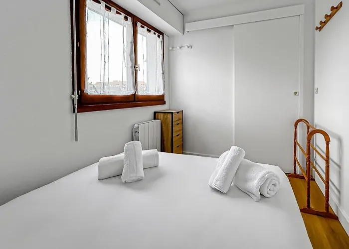 Appartement Chaleureux, Parking Privé Proche *