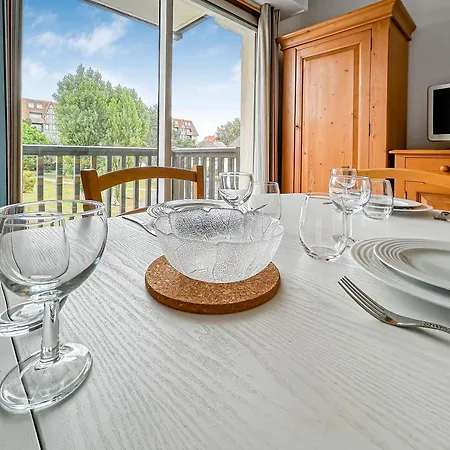 アパート Chaleureux, Parking Prive Proche