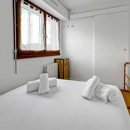 アパート Chaleureux, Parking Prive Proche *