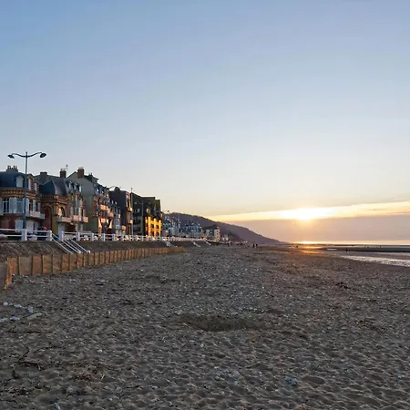 Chaleureux, Parking Prive Proche *