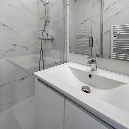 アパート Chaleureux, Parking Prive Proche *